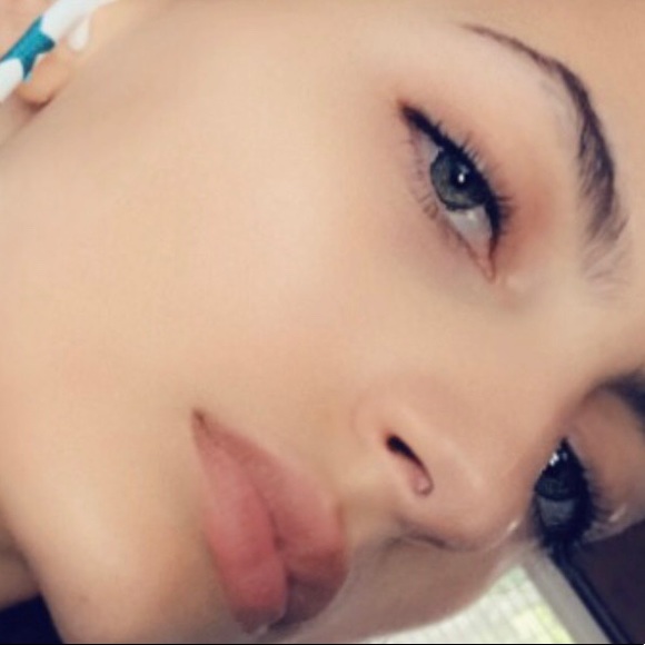 Meet your Posher, Maria - Picture 1 of 1